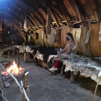 Plimoth Patuxet Museums - Inside Native American home - Museums Near Me - Plymouth, Massachusetts Plimoth Patuxet Museums - Inside Native American home - Museums Near Me - Plymouth, Massachusetts