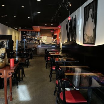 Sweet Ginger - the interior of a restaurant - Asian Fusion Near Me - Vienna, Virginia