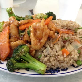 Ming's Garden - Chicken with broccoli lunch special - Chinese Near Me - San Jose, California Ming's Garden - Chicken with broccoli lunch special - Chinese Near Me - San Jose, California
