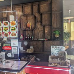 Mr. Cheng's - Front Desk
