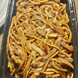 Roast Pork Lo Mein