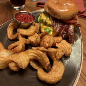 Phillips WD Bar & Grille - Burger - Steakhouses Near Me - Buffalo, New York Phillips WD Bar & Grille - Burger - Steakhouses Near Me - Buffalo, New York