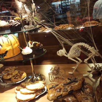 Clifton's Republic - Front window- Bakery at Clifton's - Bars Near Me - Los Angeles, California