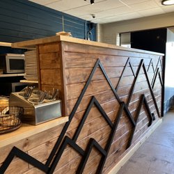 The Pub Spirits +Craft Kitchen - Cute decor