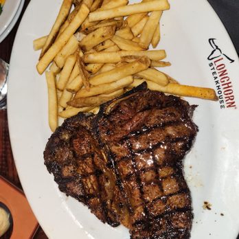 LongHorn Steakhouse - Well done Steak and fries - Steakhouses Near Me - Berwyn, Illinois LongHorn Steakhouse - Well done Steak and fries - Steakhouses Near Me - Berwyn, Illinois
