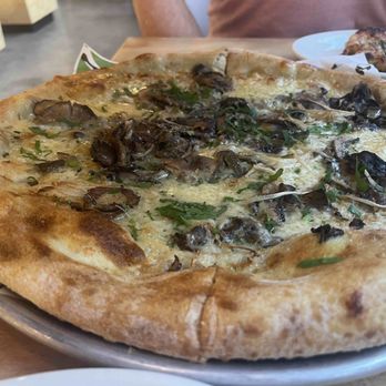 Pitfire Pizza - Pizza Near Me - Los Angeles, California