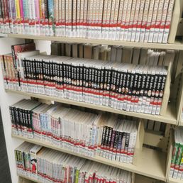 large manga section! large manga section!