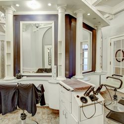 Knick Salon & Spa - Knick Salon & Spa