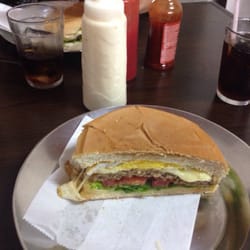 Mini Bar Pastelaria e Lanchonete - Melhor hamburger caseiro da face da terra!!