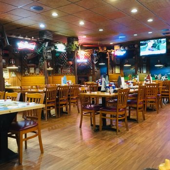Catfish Country - Main dining area - Southern Near Me - Bartow, Florida