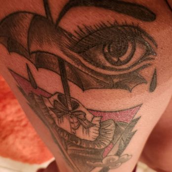 Beelistic Tattoo - Tattoo Near Me - Cincinnati, Ohio Beelistic Tattoo - Tattoo Near Me - Cincinnati, Ohio