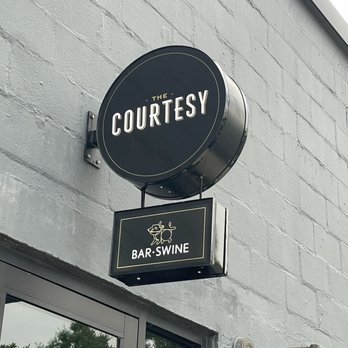 The Courtesy - Entrance - Cocktail Bars Near Me - Winter Park, Florida The Courtesy - Entrance - Cocktail Bars Near Me - Winter Park, Florida