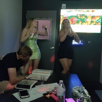 Glam Karaoke - us slaying - Karaoke Near Me - Annandale, Virginia Glam Karaoke - us slaying - Karaoke Near Me - Annandale, Virginia