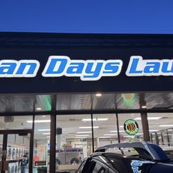Clean Days Laundry - ¿Es de una Lavandería, por eso está la foto hay mi reseña es porque las  secadoras son una porquería que no secan bien,