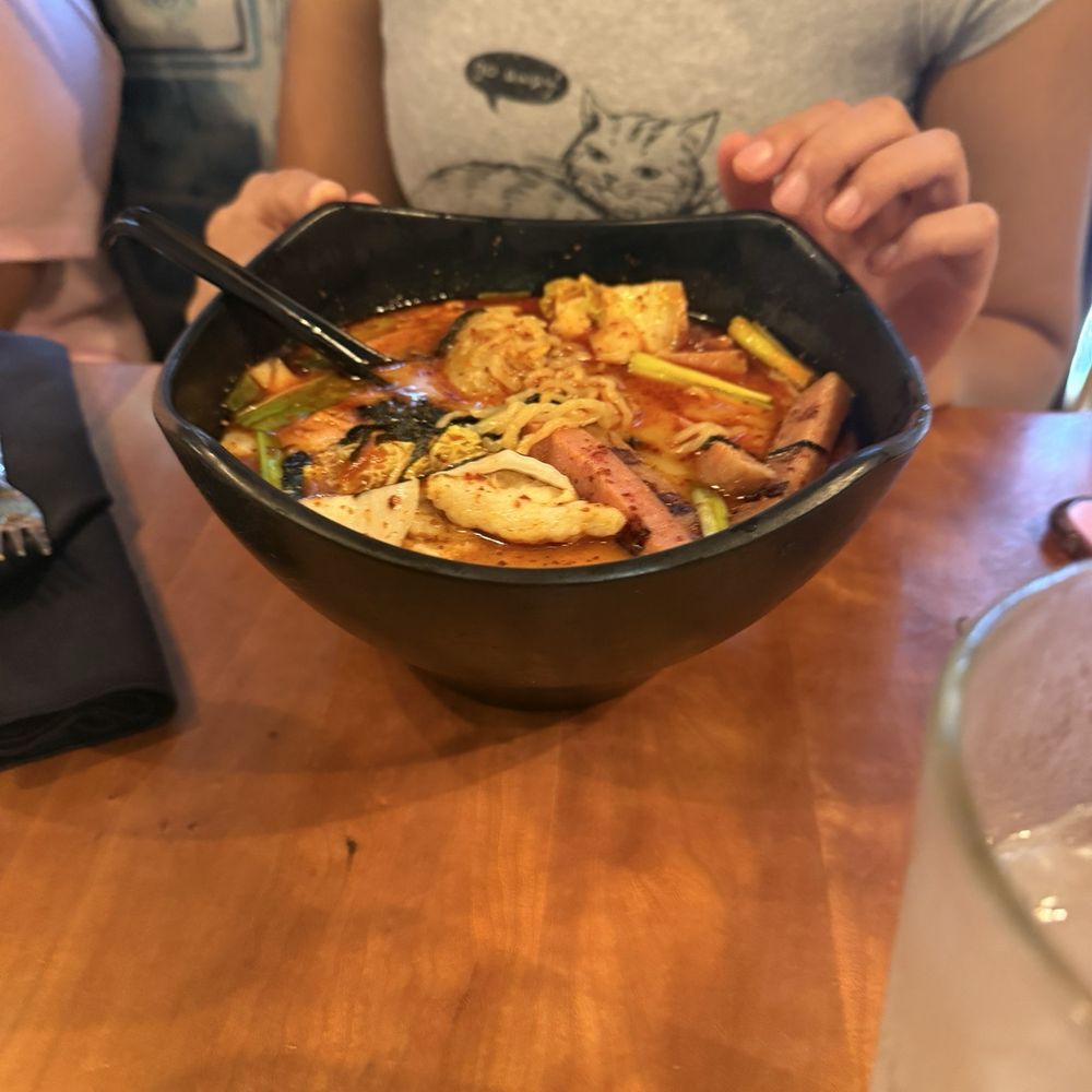 AO Hawaiian Hideout - Asian Fusion Near Me - Chicago, Illinois