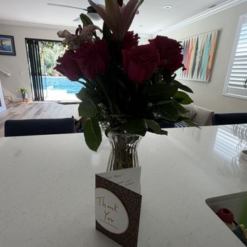 Dogs On The Run - Flower and a note we came home to :) - Dog Walkers Near Me - Carlsbad, California Dogs On The Run - Flower and a note we came home to :) - Dog Walkers Near Me - Carlsbad, California