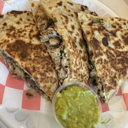 Pollo Quesadilla Pollo Quesadilla