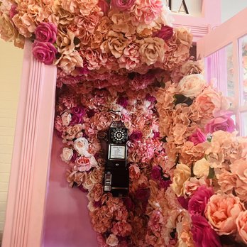 Cafe Lola - Cafes Near Me - Henderson, Nevada