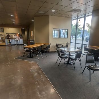 Gross Donuts - This looks like a big restaurant that was converted into a donut shop. - Donuts Near Me - Post Falls, Idaho Gross Donuts - This looks like a big restaurant that was converted into a donut shop. - Donuts Near Me - Post Falls, Idaho