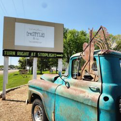 ReSTYLE - ReStyle & Co sign as you're heading south on Highway 63
