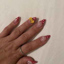 Akoi Nails
