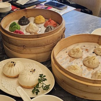 Paradise Dynasty - Pan Fried Shanghai Bao, Original Xiao Long Bao, and Dynasty Xiao Long Bao - Chinese Near Me - Glendale, California