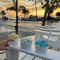 Meli’s Ice Cream - Blue moon Birthday cake Passionfruit Italian ice
