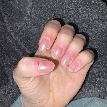 Agua De La Vida - Bleeding & painful cuticles - Waxing Near Me - Brooklyn, New York