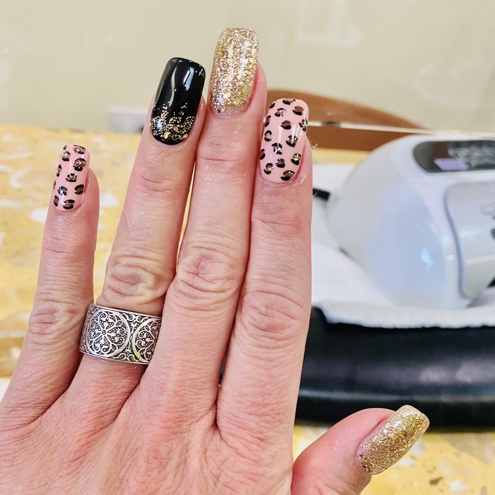 Anh's Nails & Spa - Acrylic nails refill made it by My - Nail Salons Near Me - Fremont, California
