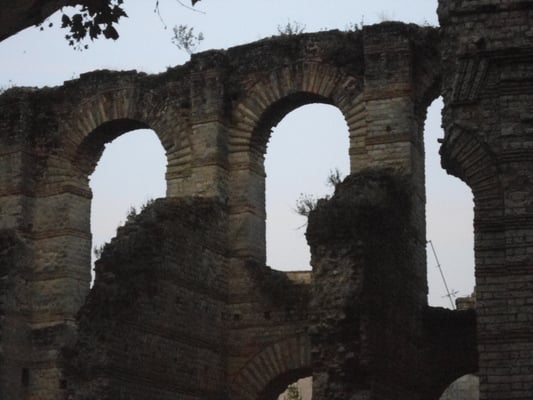 Palais Gallien by null