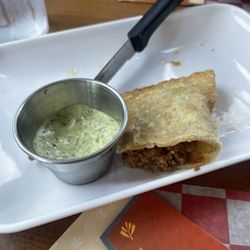 El Sazon De Leony - Empanada beef