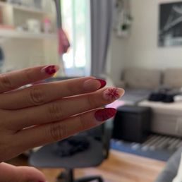 LOVEEE getting my nails done here, every time I come, there are the sweetest people ever and their prices are so reasonable!!!