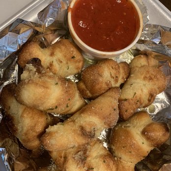 Marini's Pizza - Pizza Near Me - Oak Ridge North, Texas