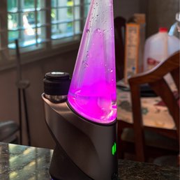 Enjoying the new Puffco Peak Pro in action. Enjoying the new Puffco Peak Pro in action.