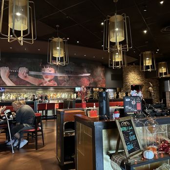 P.F. Chang's - Inside - Chinese Near Me - Chandler, Arizona