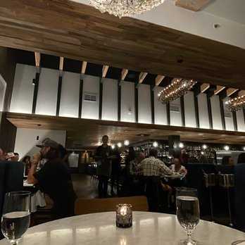 Slope Room - Stunning & cozy interior - New American Near Me - Vail, Colorado