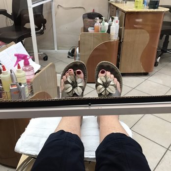 Season Nails & Spa - Plexiglass partitions between manicurist & yourself - stay safe! - Nail Salons Near Me - Fresno, California Season Nails & Spa - Plexiglass partitions between manicurist & yourself - stay safe! - Nail Salons Near Me - Fresno, California