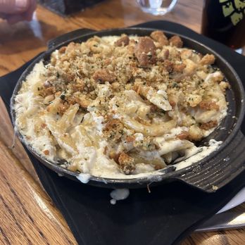 Sturbridge Porterhouse - Mac and cheese - American Near Me - Sturbridge, Massachusetts