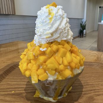 Snowy Village - Fresh Fruit Bingsoo: Mango - Cafes Near Me - Mesa, Arizona Snowy Village - Fresh Fruit Bingsoo: Mango - Cafes Near Me - Mesa, Arizona