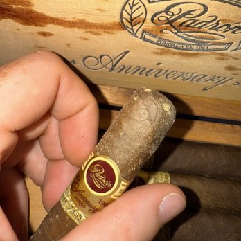 Harry's Premium Cigars - Tobacco Shops Near Me - Burbank, California