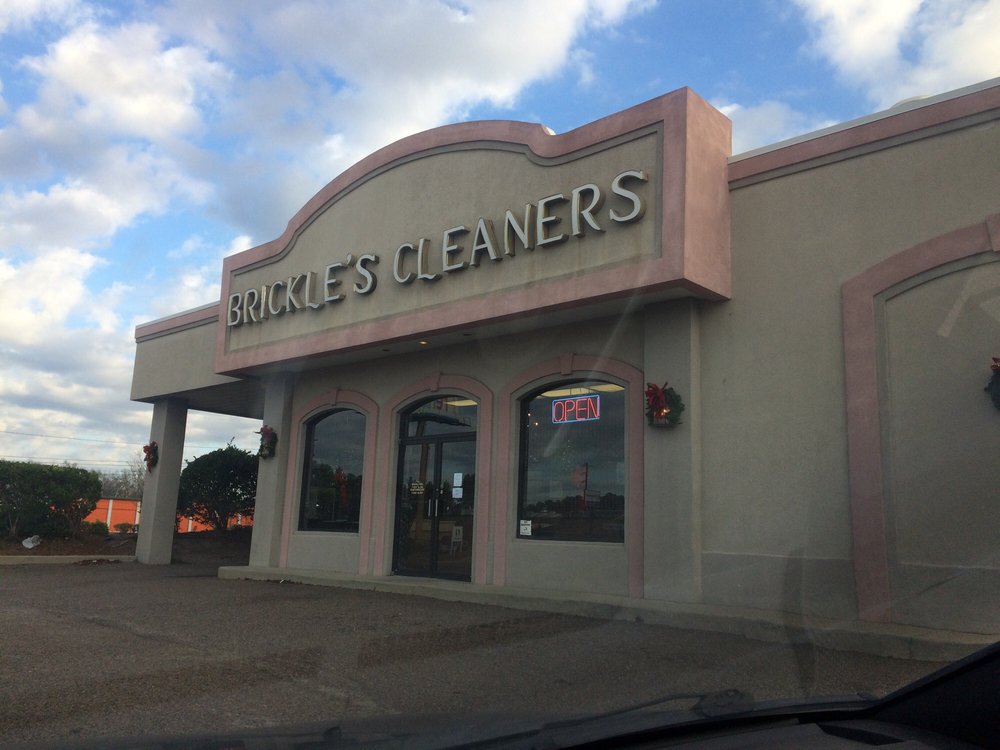 BRICKLE’S CLEANERS & LAUNDRY Updated October 2024 3706 Washington