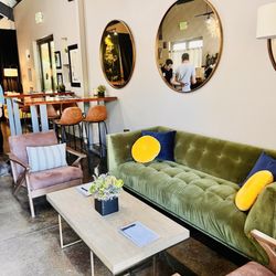 Meadowcroft Wines - Comfortable seating