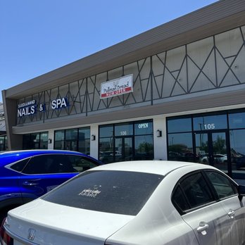 Pullman Bread - Front of the store - Japanese Near Me - Enterprise, Nevada