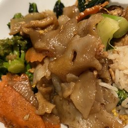 Pad see yoo