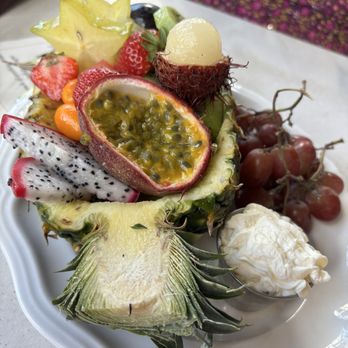 Chéri Rooftop - Fruit platter - Lounges Near Me - Las Vegas, Nevada