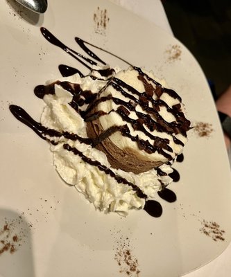 Elizabeth's Bar & Restaurant by null