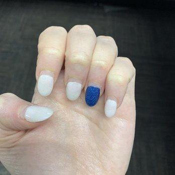 Shiny Nail & Spa - 1 month of growth and still holding strong - Nail Salons Near Me - Latham, New York Shiny Nail & Spa - 1 month of growth and still holding strong - Nail Salons Near Me - Latham, New York