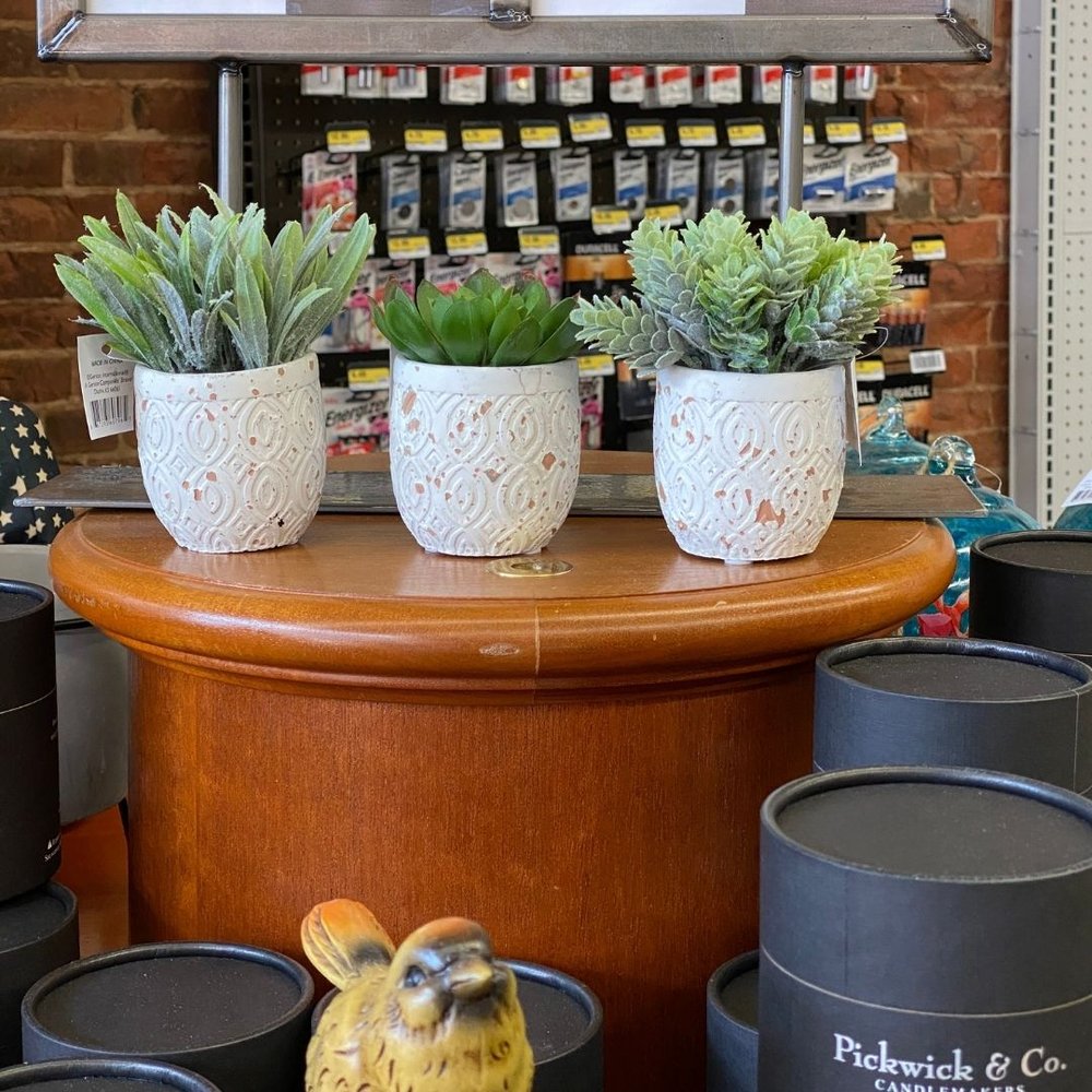 CARTHAGE HARDWARE Updated September 2024 26 Photos 119 E 3rd St