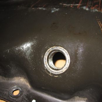 Jiffy Lube - oil drain threads on oil pan. - Auto Repair Near Me - Santa Monica, California Jiffy Lube - oil drain threads on oil pan. - Auto Repair Near Me - Santa Monica, California