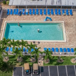 Sun Retreats Naples East - Outdoor swimming pool